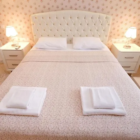 Villa Orka Four Seasons 6 *